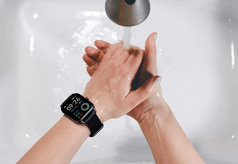 ساعت هوشمند ضد آب 